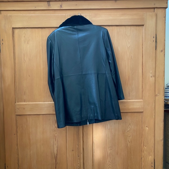 Black Leather Car Coat with detachable Faux Fur Collar - Picture 2 of 10